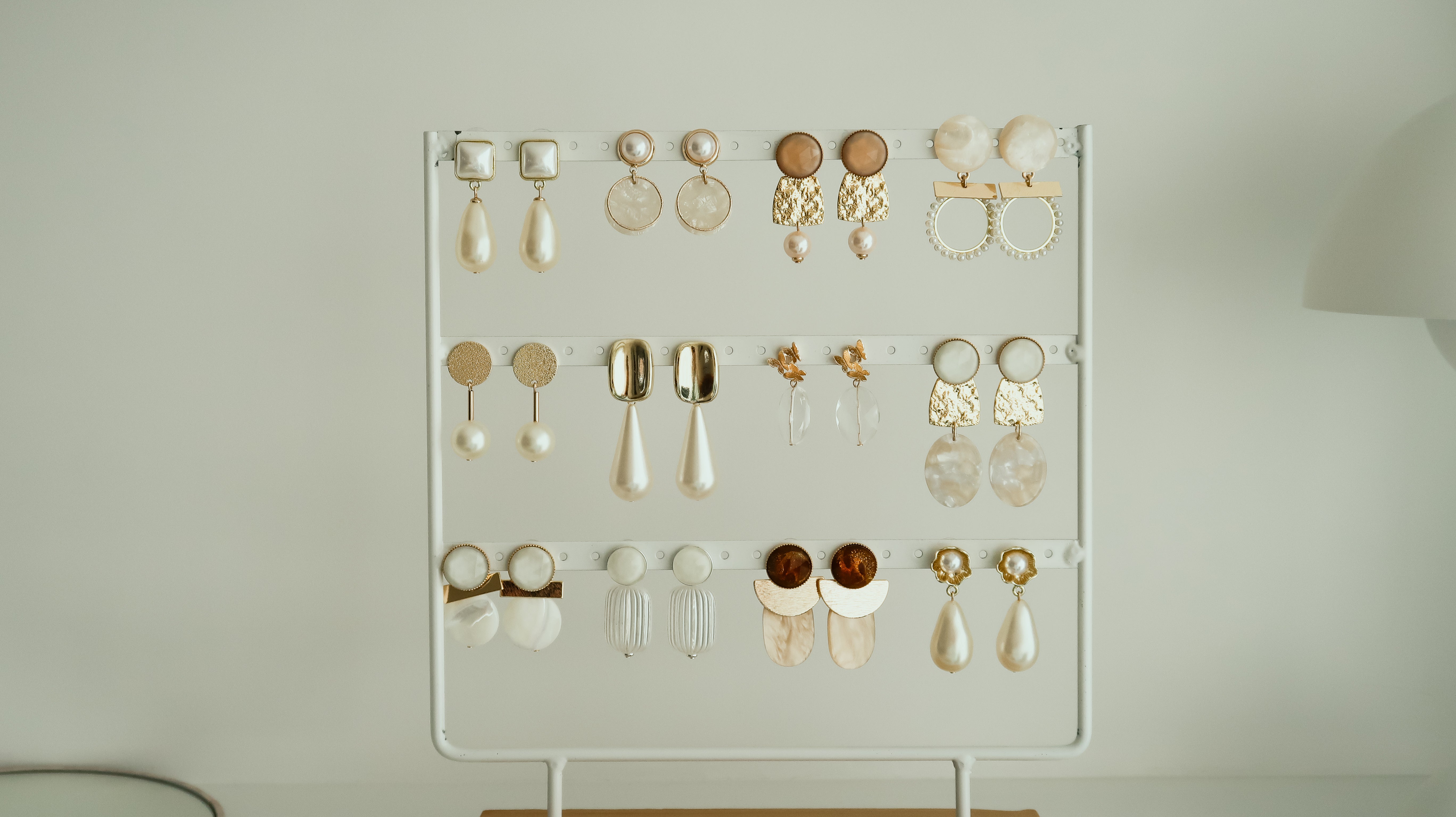 Rack for earrings