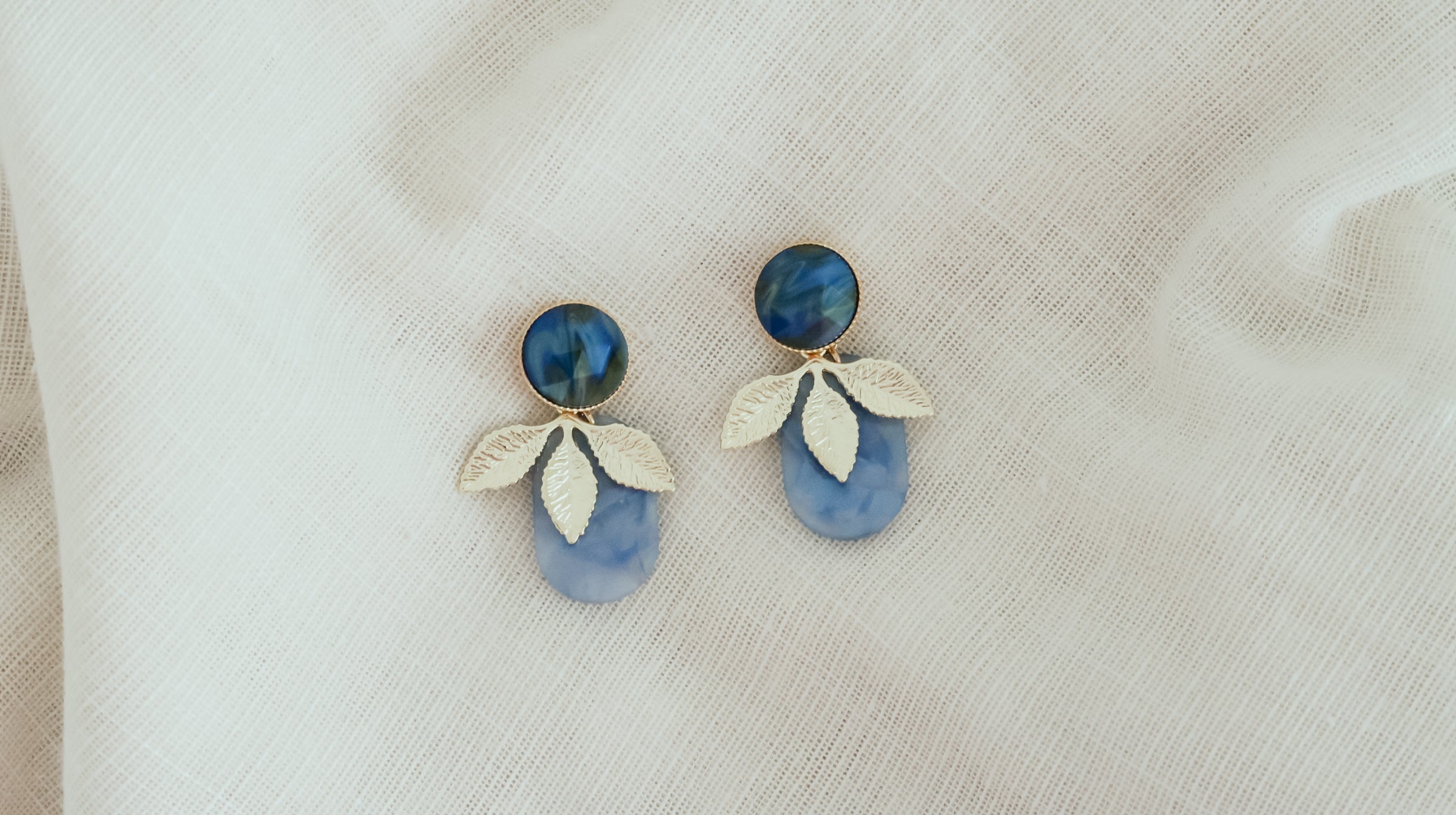 Azure leaf