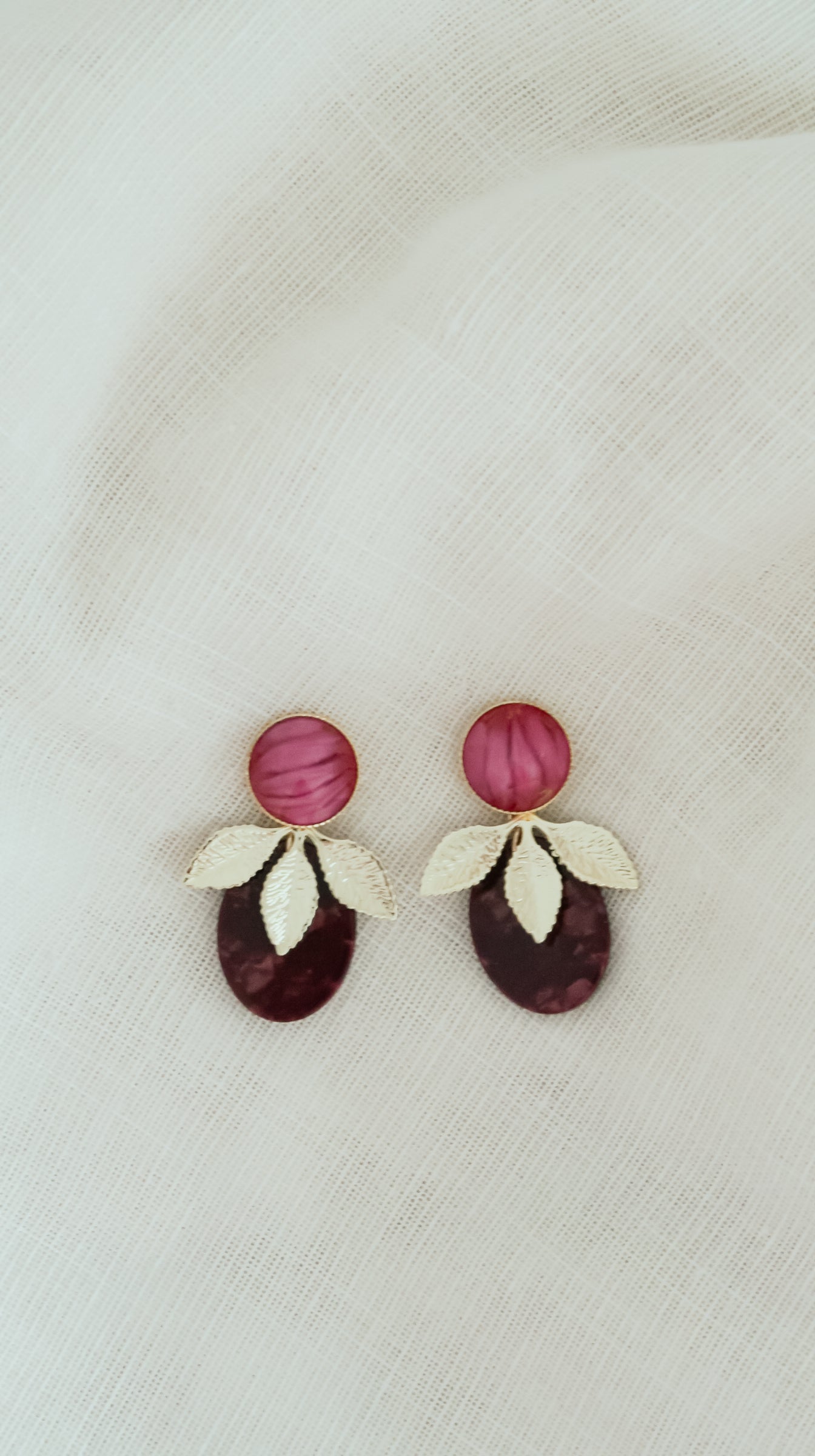 Burgundy leaf