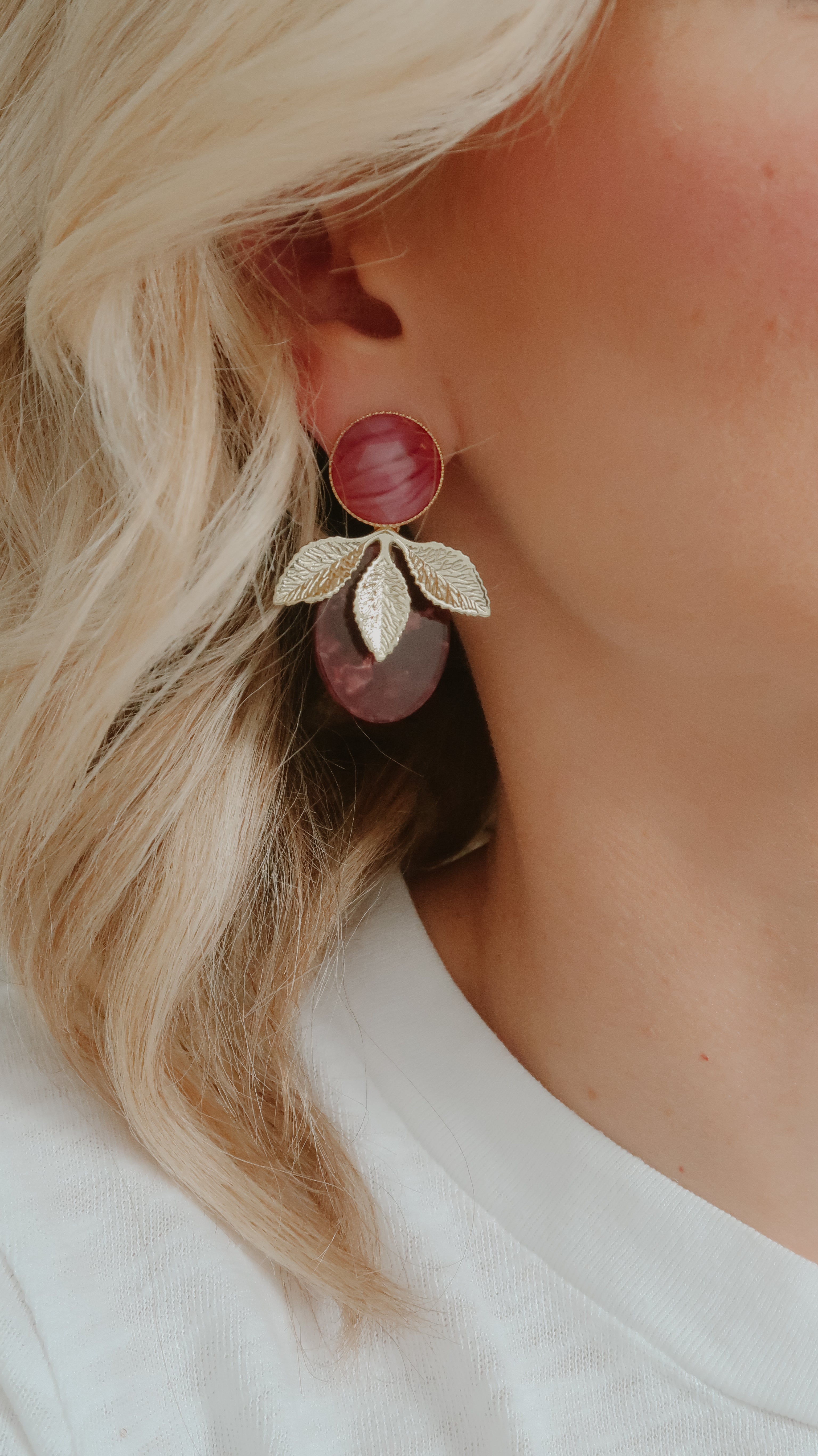 Burgundy leaf