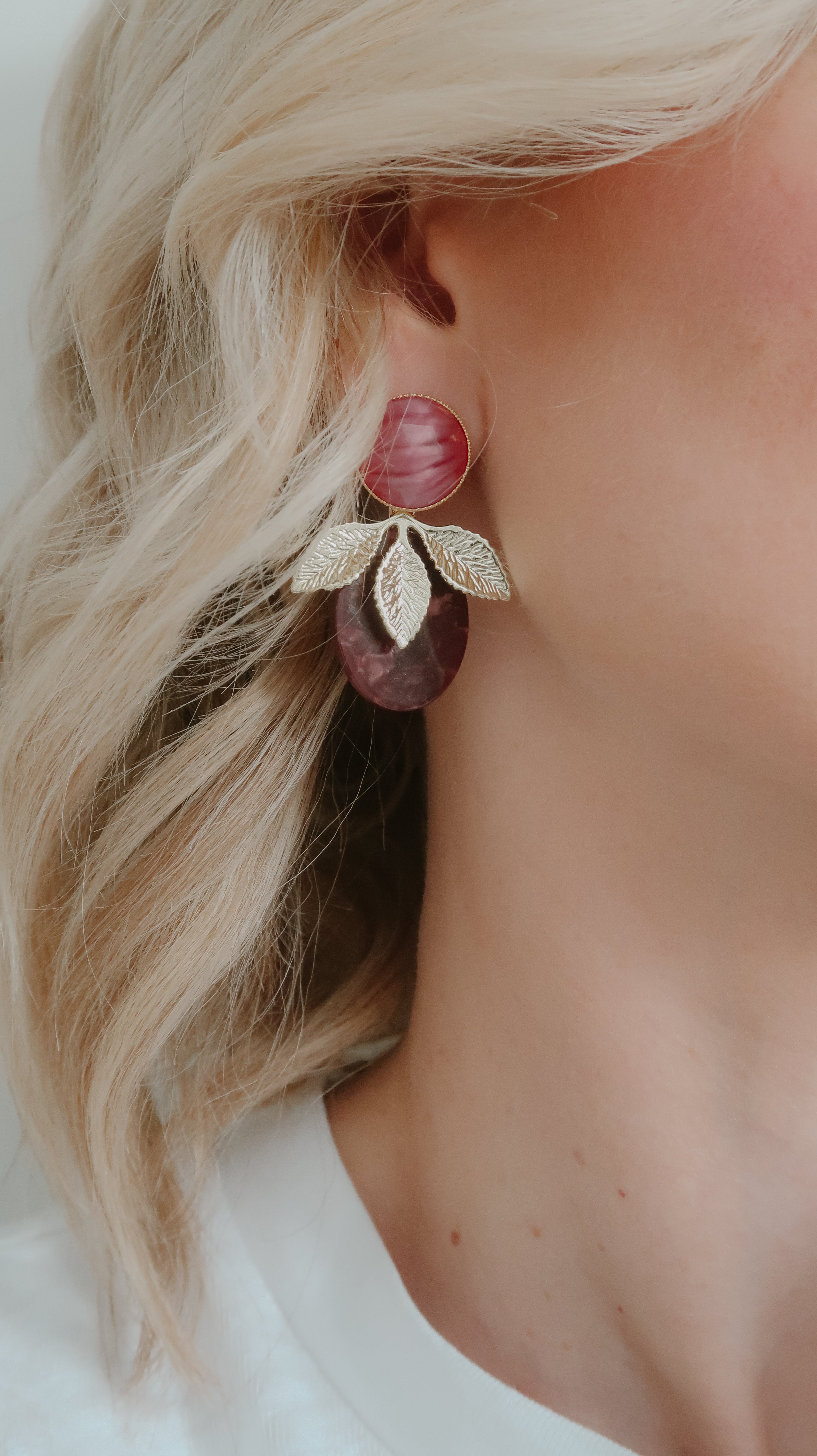 Burgundy leaf