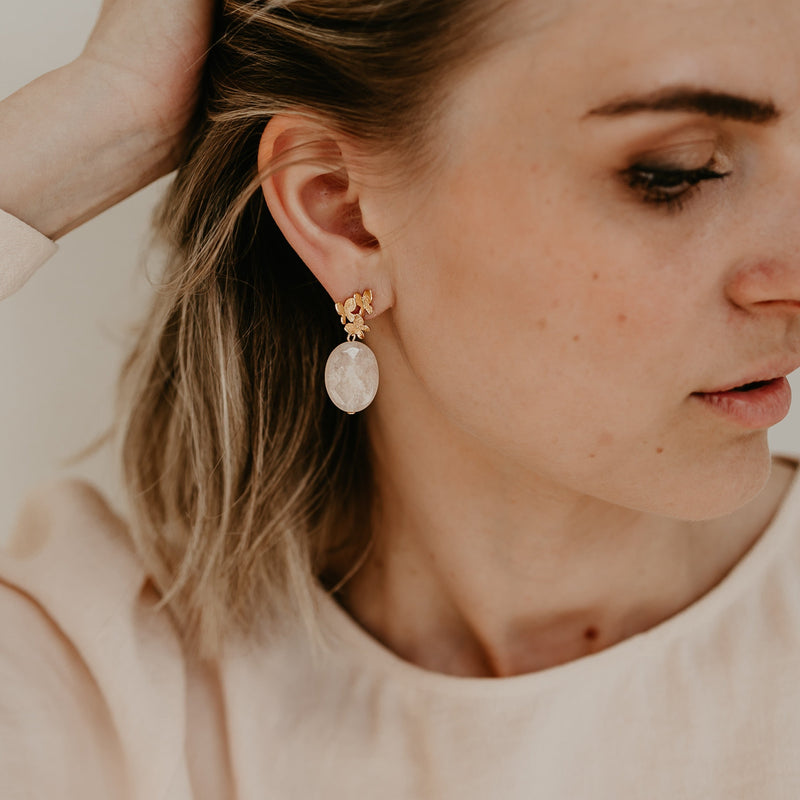 Handgemaakte oorbellen van Petit Bonbon in een luxe cadeaudoosje — het perfecte cadeau voor vrouwen