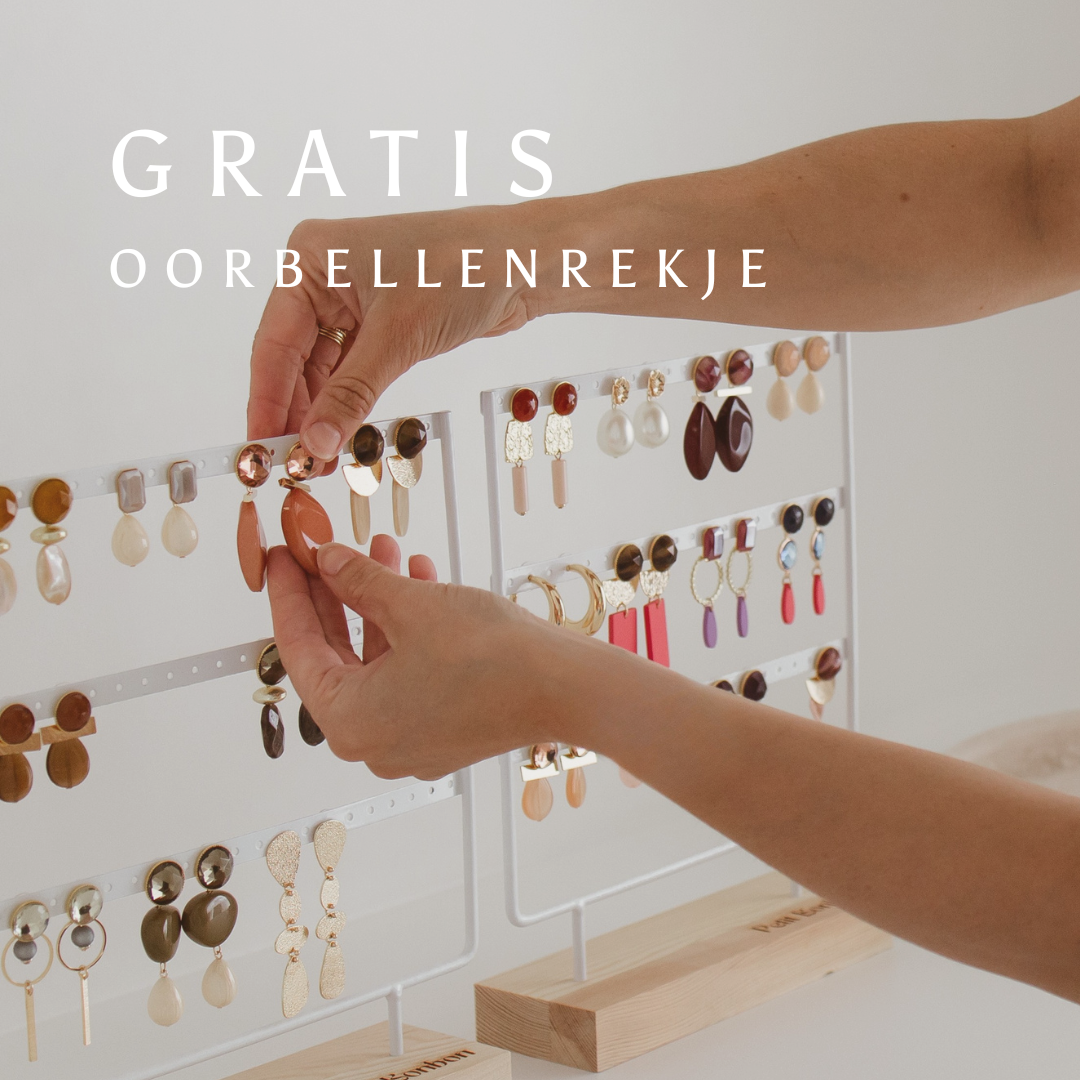 Gratis oorbellenrekje vanaf €175
