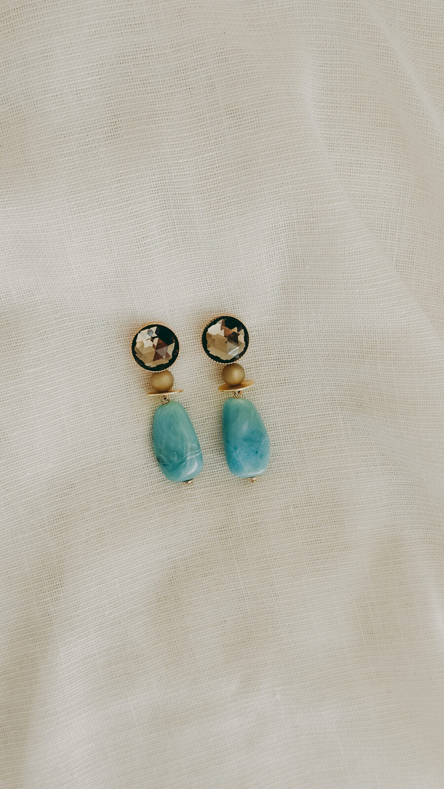 Marilyne aqua